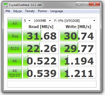 Wynik z Crystal Disk Info (podłaczony pod USB 2.0)