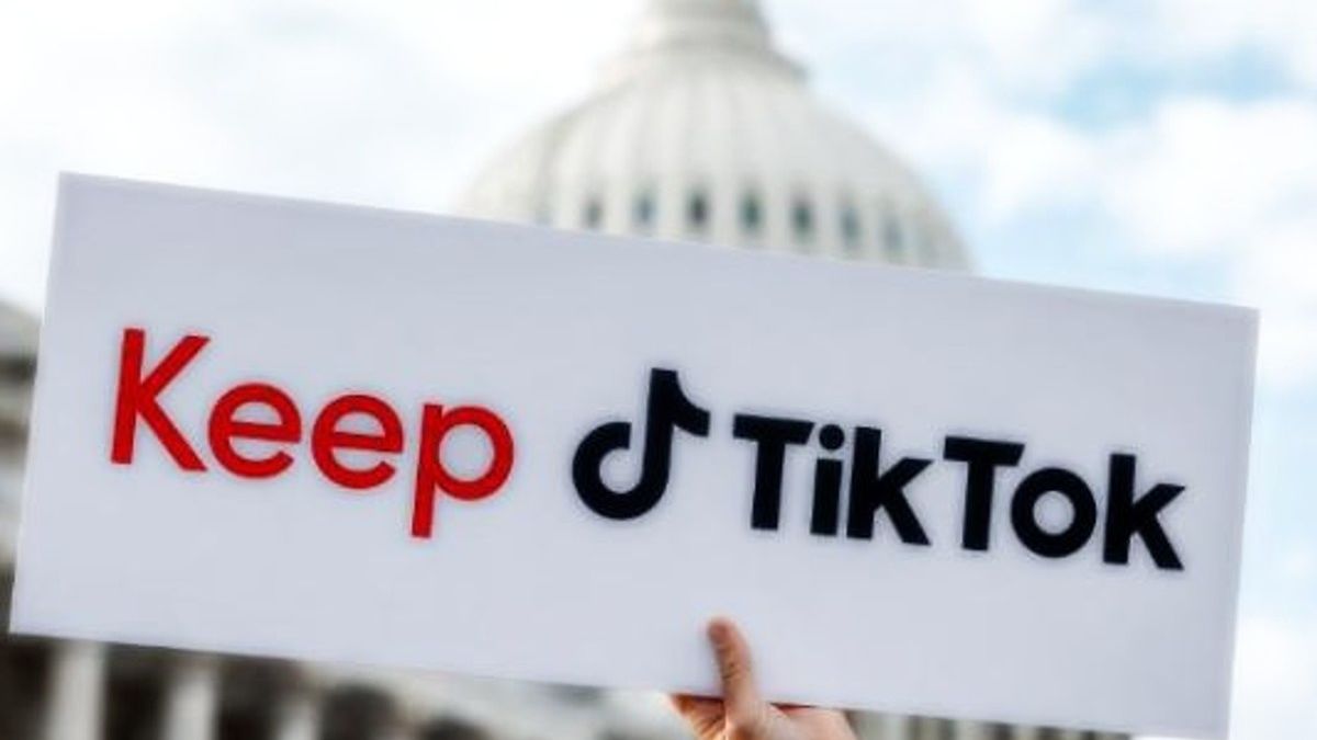 Protesty przeciwko blokadzie TikTok