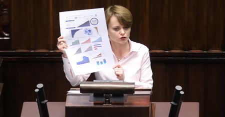 Obniżka pensji w tarczy 4.0. Pracownicy i związkowcy wściekli