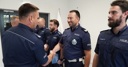 Wskoczył do Gwdy, żeby uratować tonącego. Policjant z Piły bohaterem majowego wieczoru