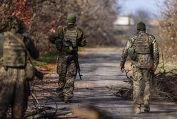 Wysyłają "swoich" na rekonesans. "Ziemia jest usłana ciałami" [RELACJA NA ŻYWO]