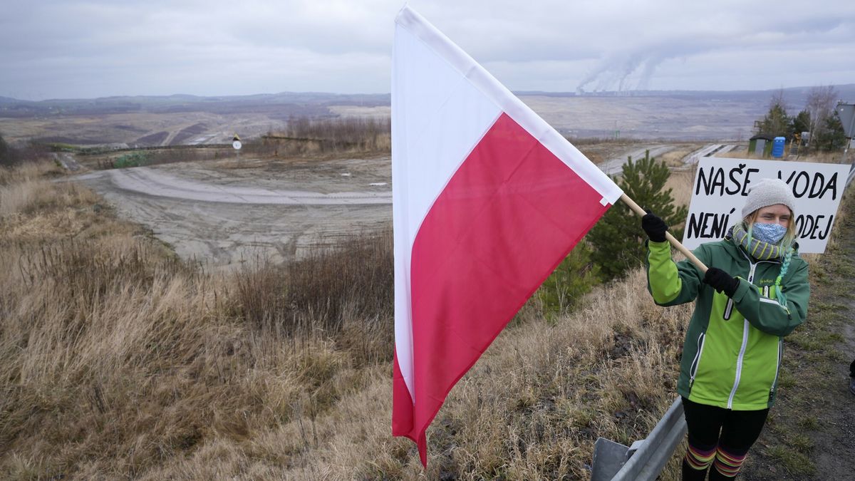 Polska wykonała kluczowy zapis umowy dotyczącej zakończenia sporu o kopalnię w Turowie - wynika z informacji minister klimatu. 