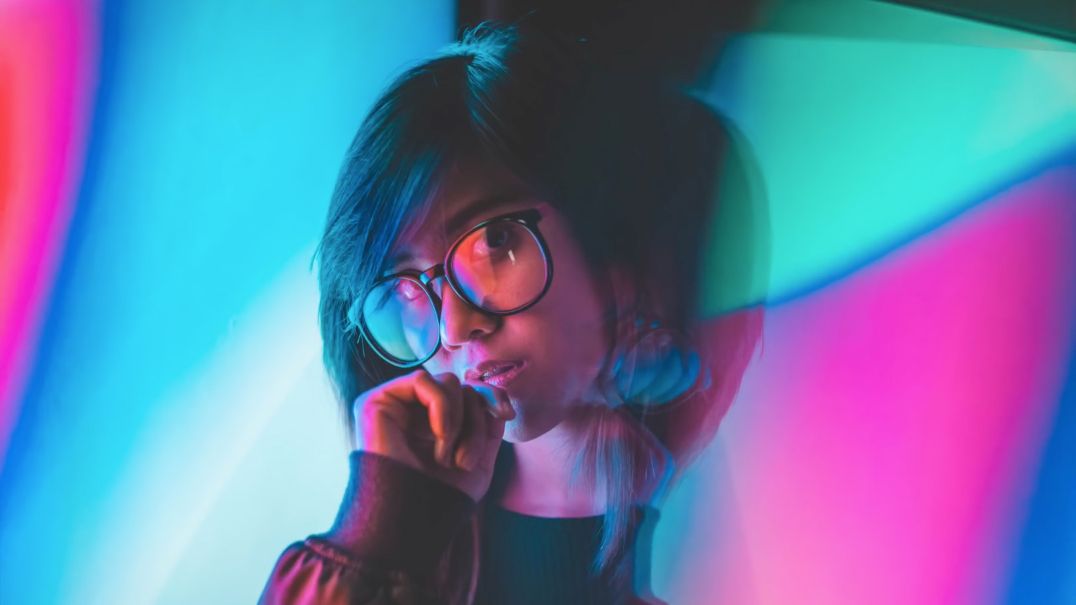 Jak zrobić ciekawe portrety w zaciszu domowym? 1