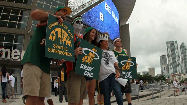 Zdjęcie okładkowe artykułu: AFP /  / W trakcie finałów NBA w 2012 roku kilku fanów SuperSonics kibicowało przeciwko Oklahoma City Thunder
