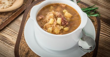 Dla wielu to smak dzieciństwa. Dziś mało kto pamięta przepis na zarzutkę