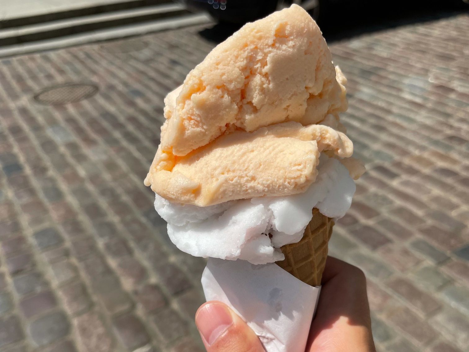 Lody o smaku prosecco i pomarańczy 