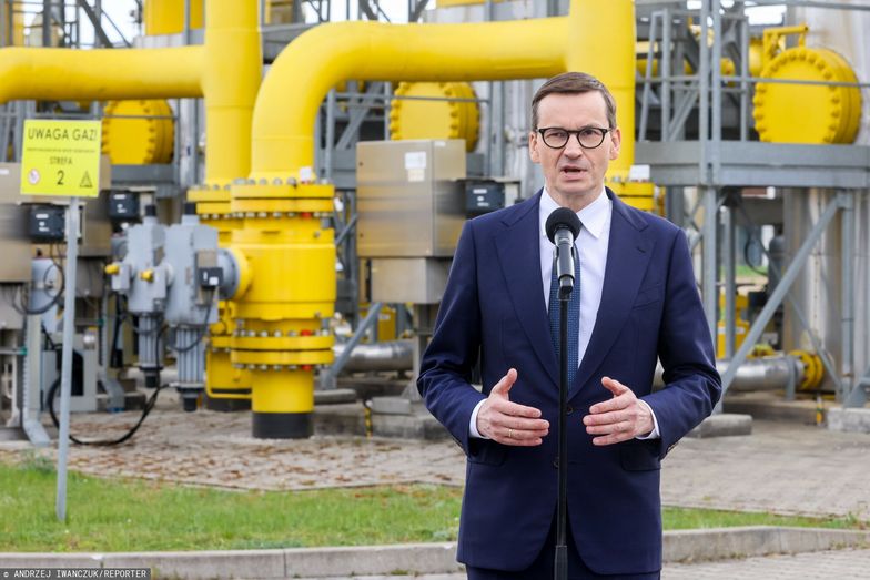 Premier Morawiecki o wstrzymaniu dostaw gazu z Rosji
27.04.2022 Rembelszczyzna Konferencja prasowa premiera Mateusza Morawieckiego nt. przerwy w dostawach gazu przez rosyjski Gazprom
fot. Andrzej Iwanczuk/REPORTER
n/z: Mateusz Morawiecki
Andrzej Iwanczuk/REPORTER