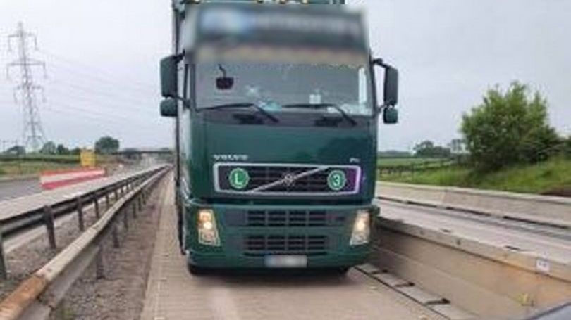 ciężarówka jechała pod prąd