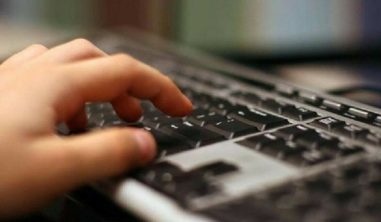 Policja przestrzega przed oszustwami internetowymi