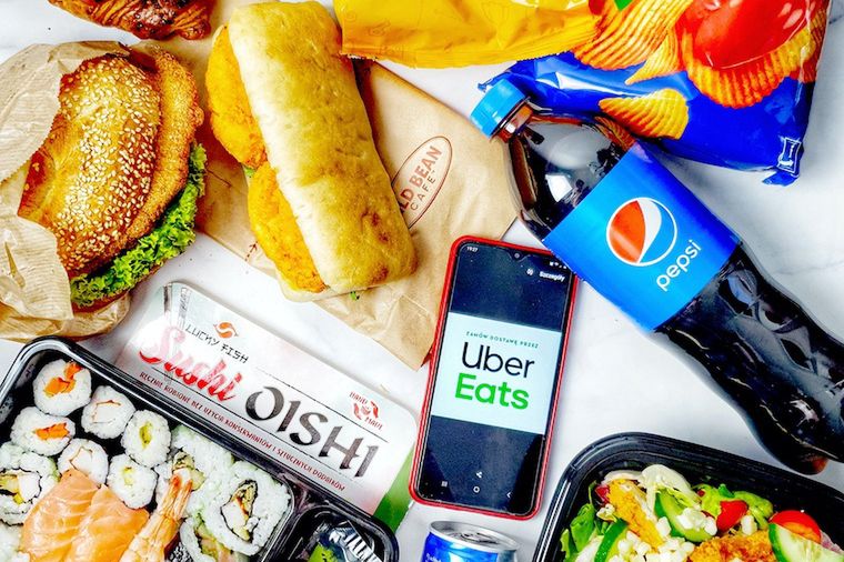 Firma bp i Uber Eats razem w Polsce