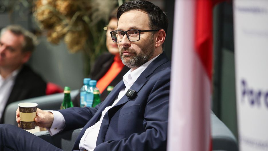 Daniel Obajtek
Jarek Praszkiewicz
Kawa z Obajtkiem, polityk, polityka, spotkanie