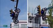 Kuriozalny wypadek w Kanadzie. Motocykl zawisł na sygnalizacji