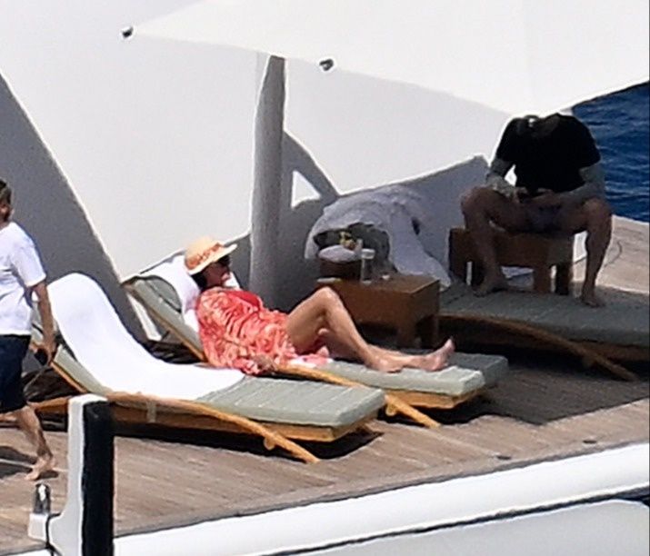 Ellen Degeneres byczy się z żoną Portią i Kris Jenner na jachcie