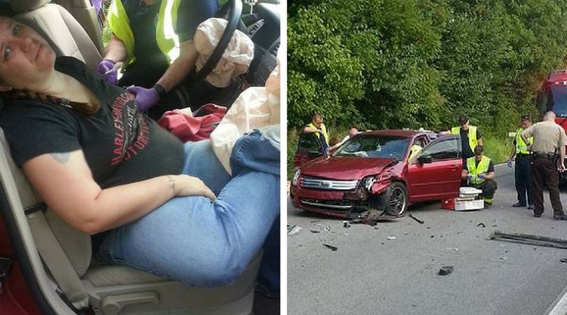 Audrey żałuje, że nie słuchała męża, który przestrzegał ją przed jazdą z nogami na desce rozdzielczej