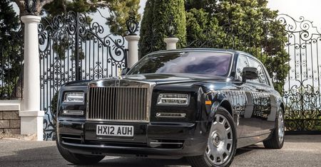 BMW ostrzega pracowników Rolls-Royce'a przed Brexitem