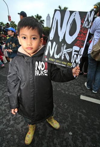 Katastrofa w Fukushimie. Demonstracje przeciwko atomowi