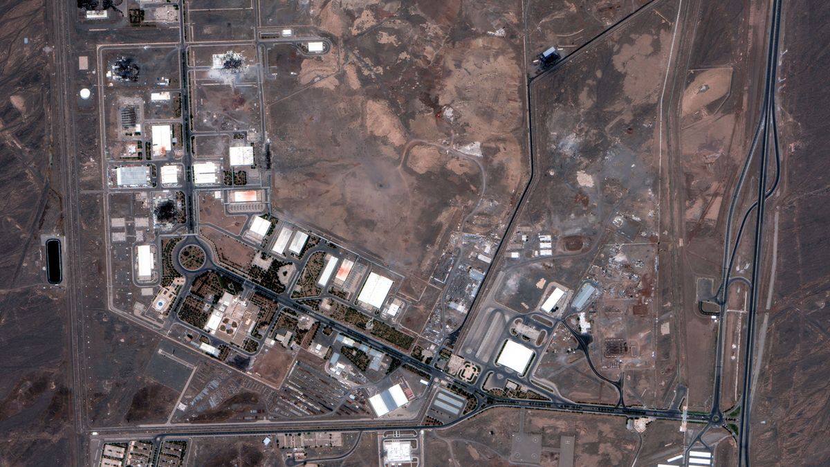 Ośrodek wzbogacania uranu w Natanz po amerykańskich atakach 