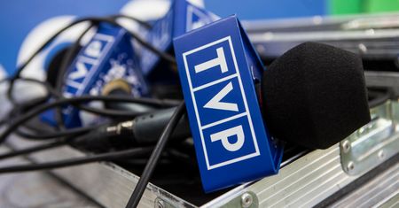 Miliony płyną do TVP i Polskiego Radia