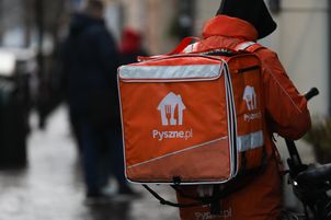 Kontrola w Pyszne.pl. ZUS i PIP ruszyły do akcji. Spółka odpowiada
