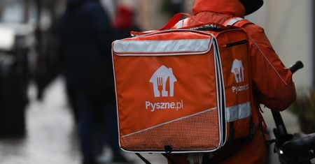 Kontrola w Pyszne.pl. ZUS i PIP ruszyły do akcji. Spółka odpowiada