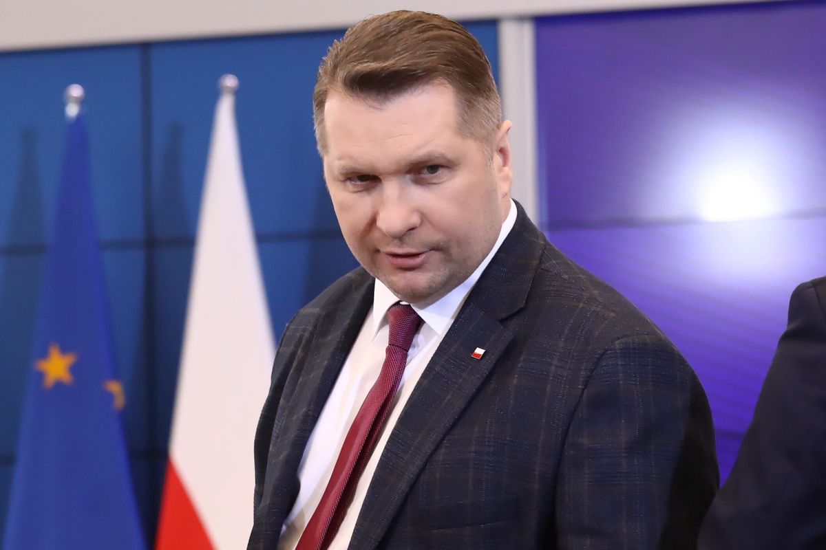 "Nie dajemy pieniędzy lewakom". Czarnek o pieniądzach na wille