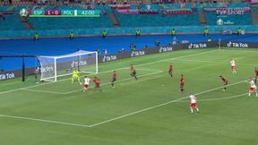 Euro 2020. Robert Lewandowski miał świetną sytuację. Jak on tego nie trafił! (wideo)