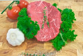 Surowa wołowina krzyżowa (mięso i tłuszcz)