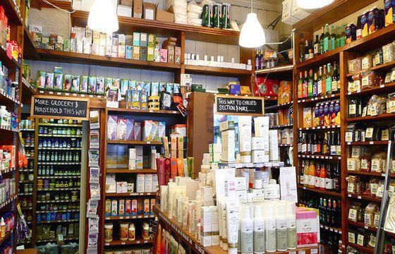 Biedronka, Lidl i Auchan uznawane za najtańsze sklepy, za najdroższy – Piotr i Paweł