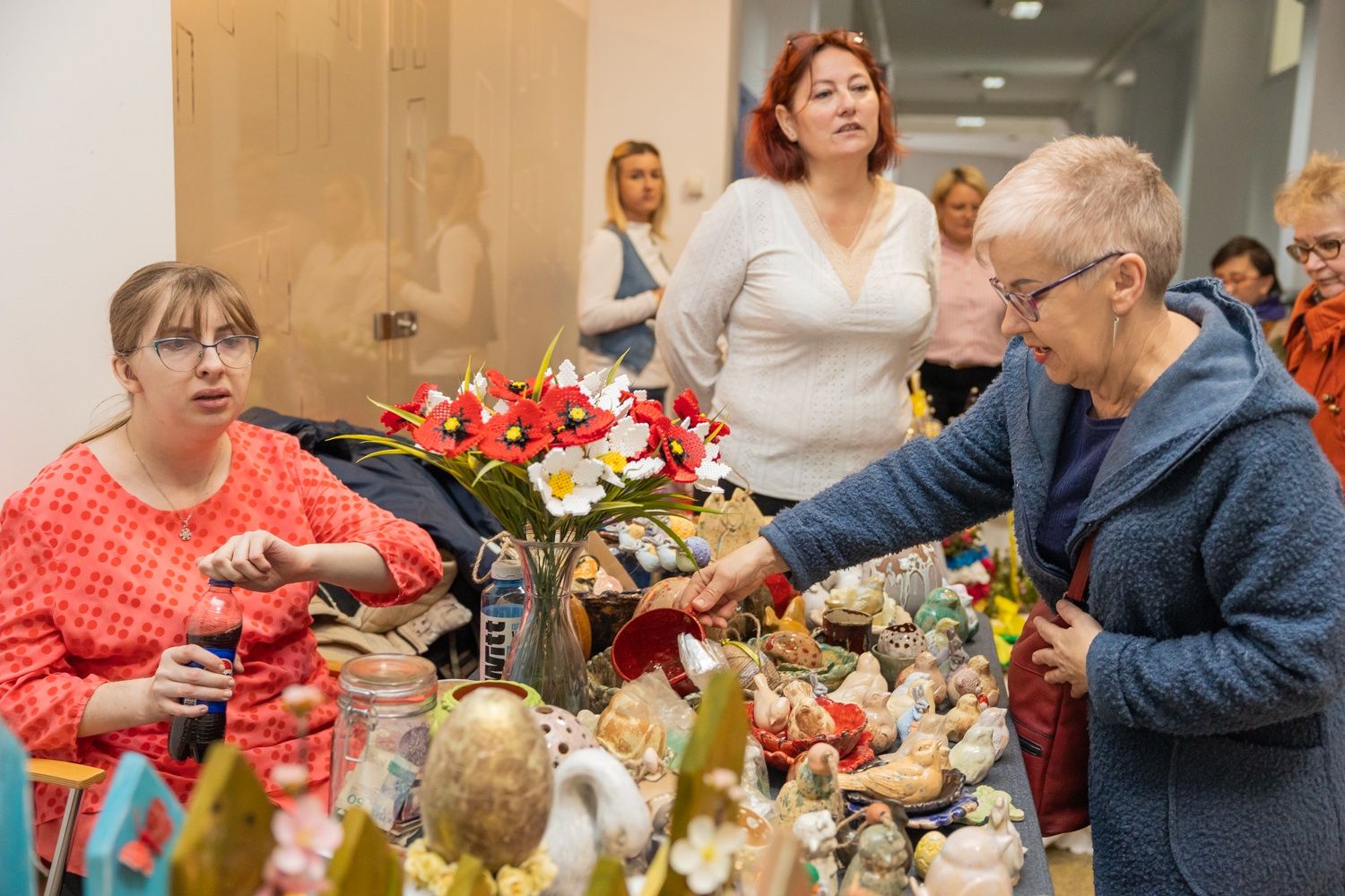 23.03.2026 Torun, Urzad Marszalkowski . Wielkanocny kiermasz rekodziela " My tez potrafimy" Fot. Mikolaj Kuras dla UMWKP
Wielkanoc, rekodzielo
