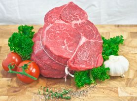 Surowa wołowina krzyżowa (mięso i tłuszcz, III klasa mięsa)