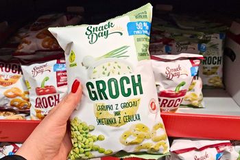Na półce w Lidlu znalazłam chrupki z grochu. Od razu spojrzałam na skład