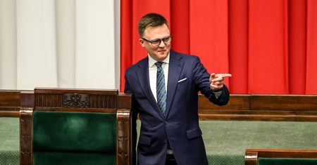 Tajne posiedzenie Sejmu. Hołownia podał datę