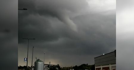 Lej kondensacyjny nad Opatowem. Niezwykłe nagranie świadka