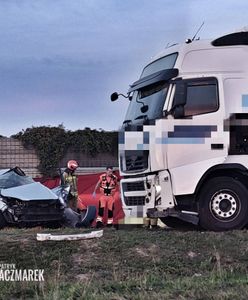 Śmiertelny wypadek na obwodnicy Grodziska Wielkopolskiego. Nie żyje kobieta. Dziecko w szpitalu