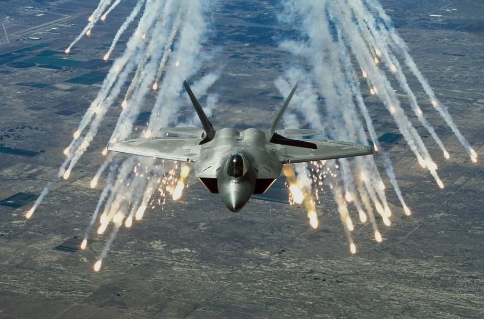 F-22 Raptor.