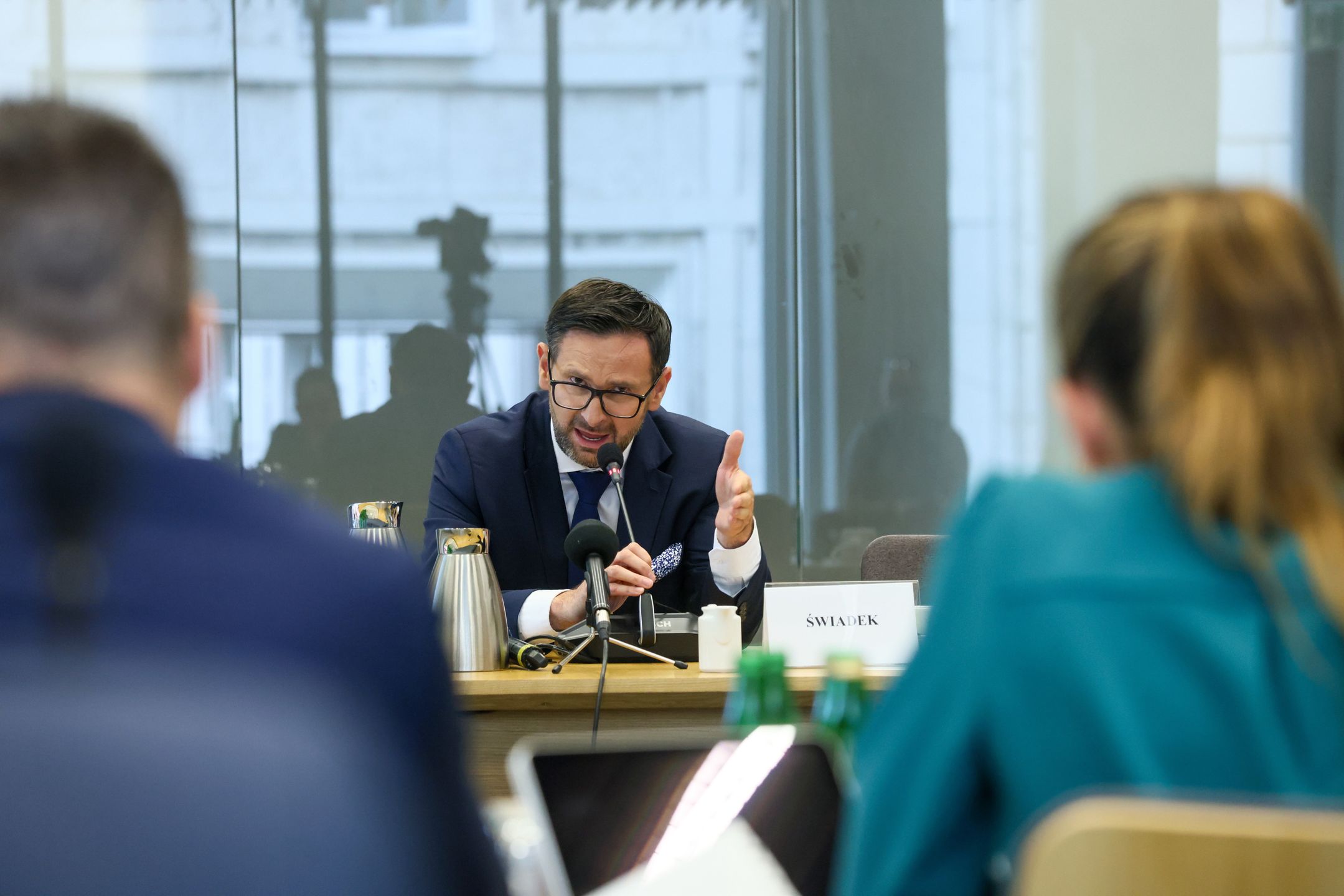 Daniel Obajtek w trakcie przesłuchania przez komisję śledczą