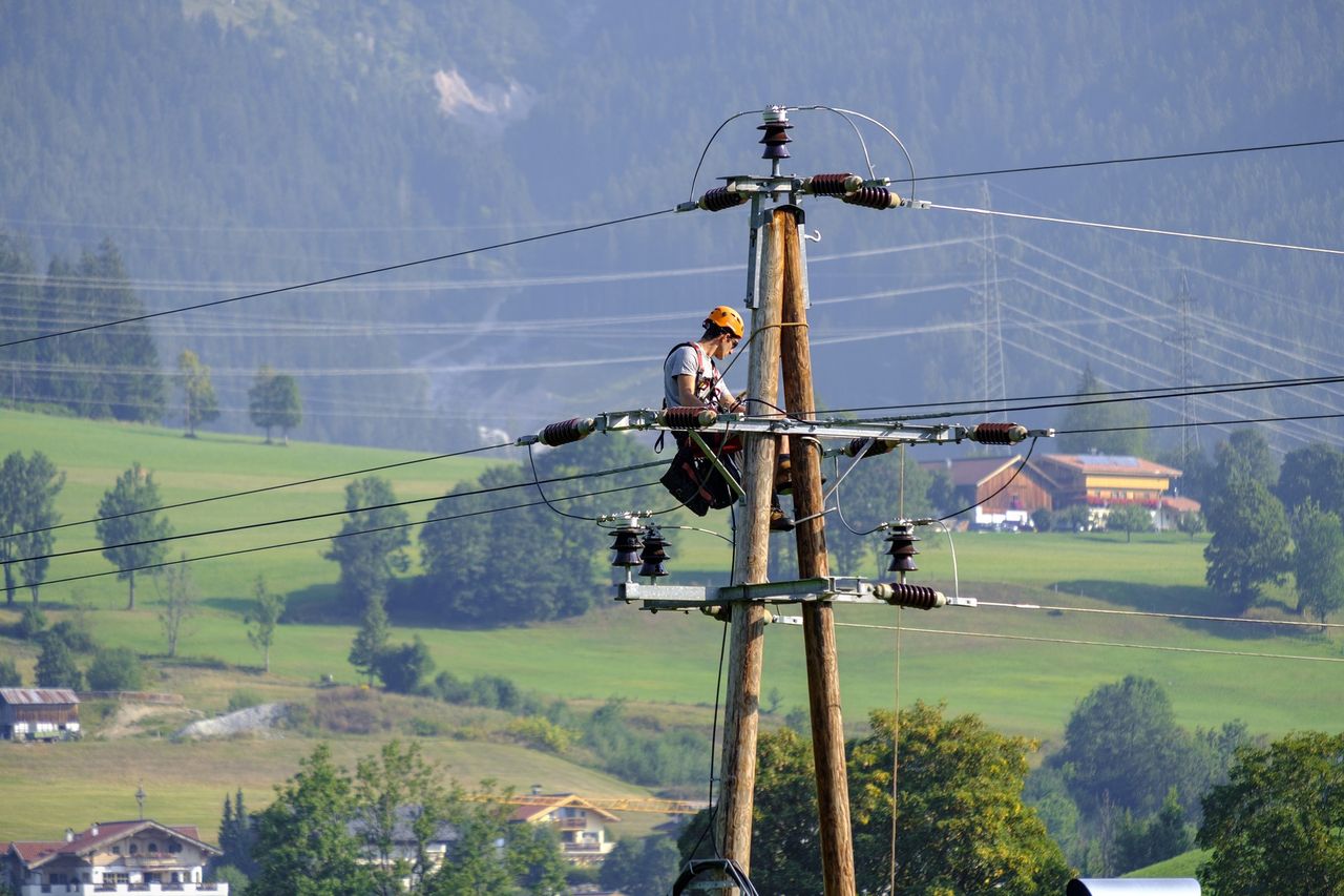 Elektryk, sieć elektryczna, blackout