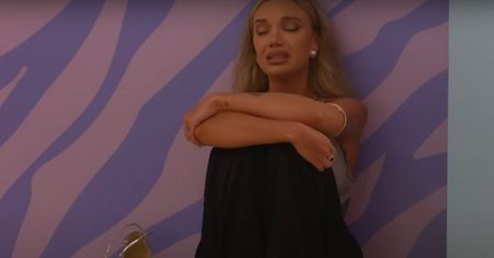 Adam z "Love Island" oszustem? Tak twierdzi Weronika