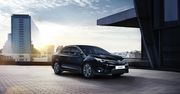 Nowa Toyota Avensis z efektywnymi napędami
