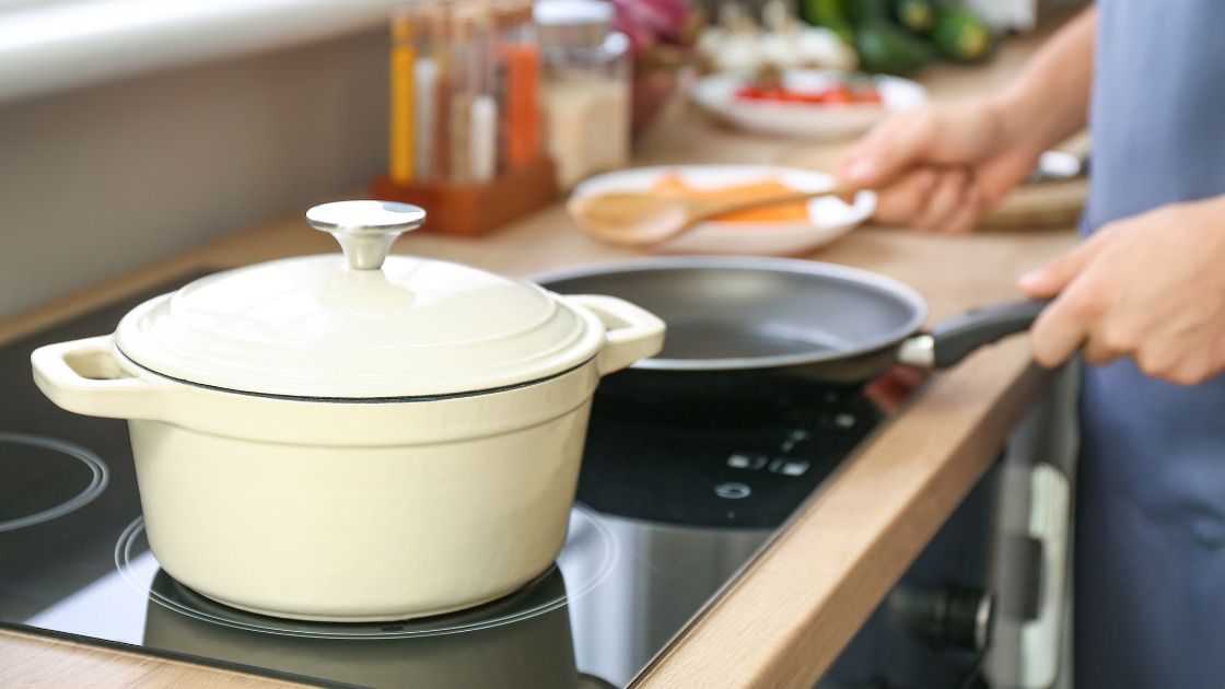 Jak zmniejszyć zużycie prądu podczas korzystania z kuchenki elektrycznej