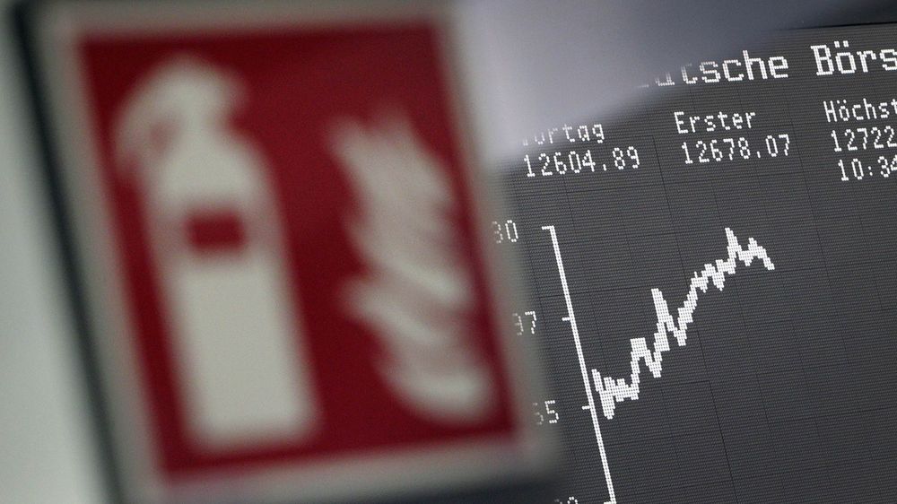 Inwestorzy z niepokojem patrzą na notowania niemieckiej giełdy.