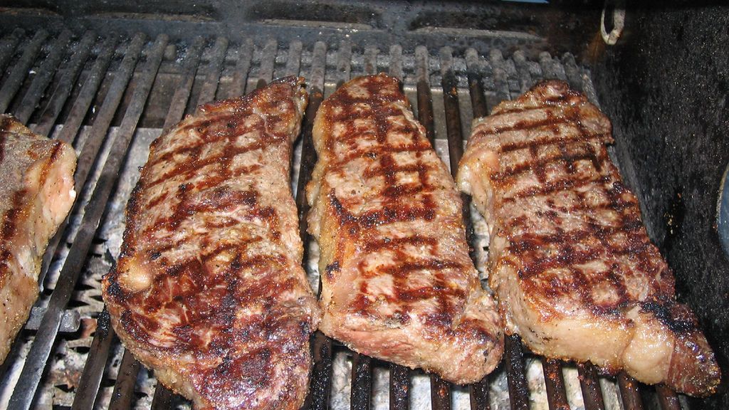 Grillowana wołowina zrazowa górna bez kości (samo mięso)