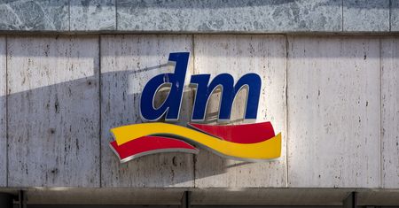 Rossmann będzie miał potężnego konkurenta. Jest data otwarcia pierwszej Dm w Polsce