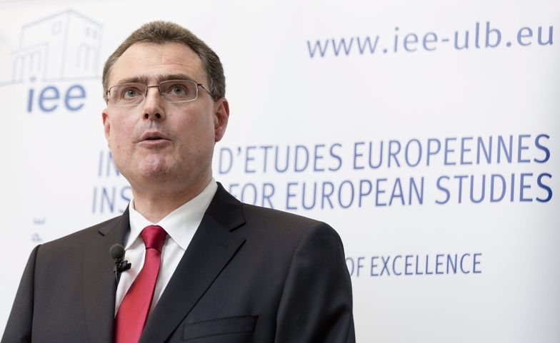 Kurs franka. SNB gotów do interwencji, bo frank jest "przewartościowany"