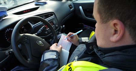 Policjanci dostali wadliwe bloczki mandatowe. IAS zabrała głos