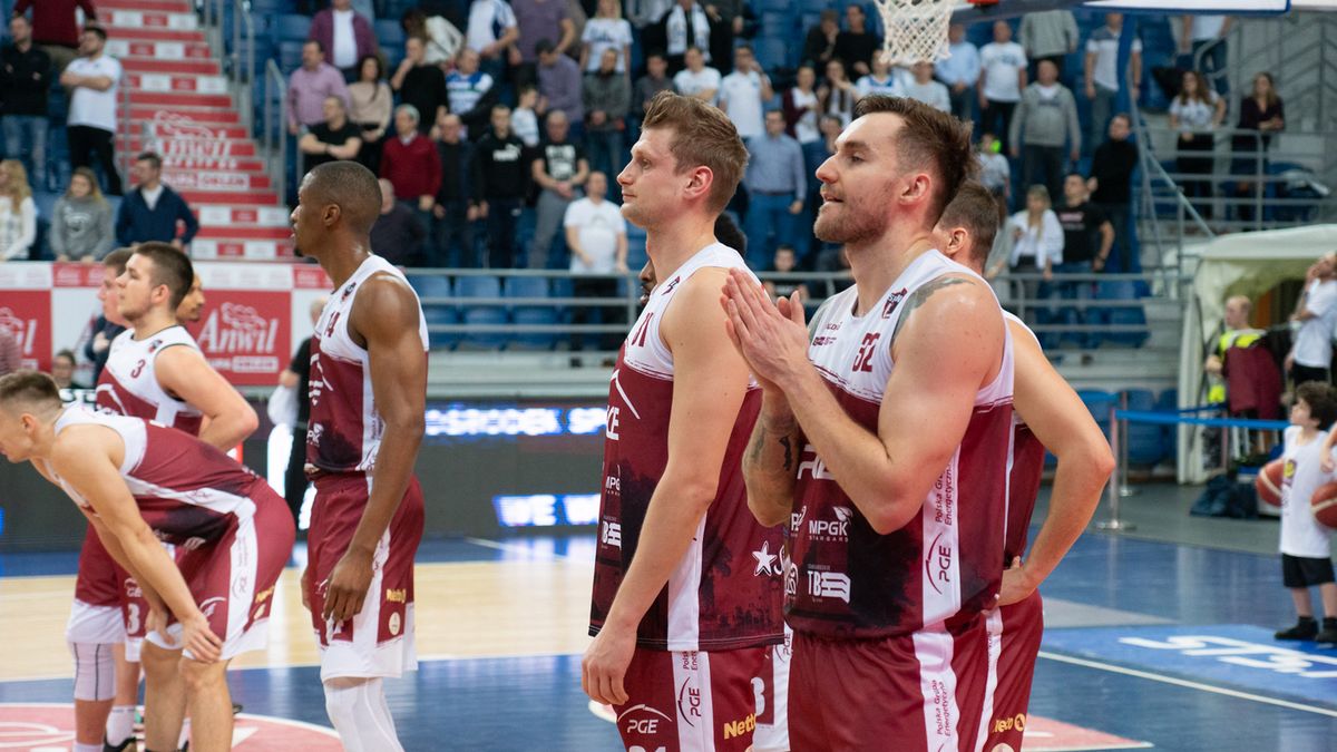 Zdjęcie okładkowe artykułu: WP SportoweFakty / Rafał Sobierański / Na zdjęciu: koszykarze PGE Spójni