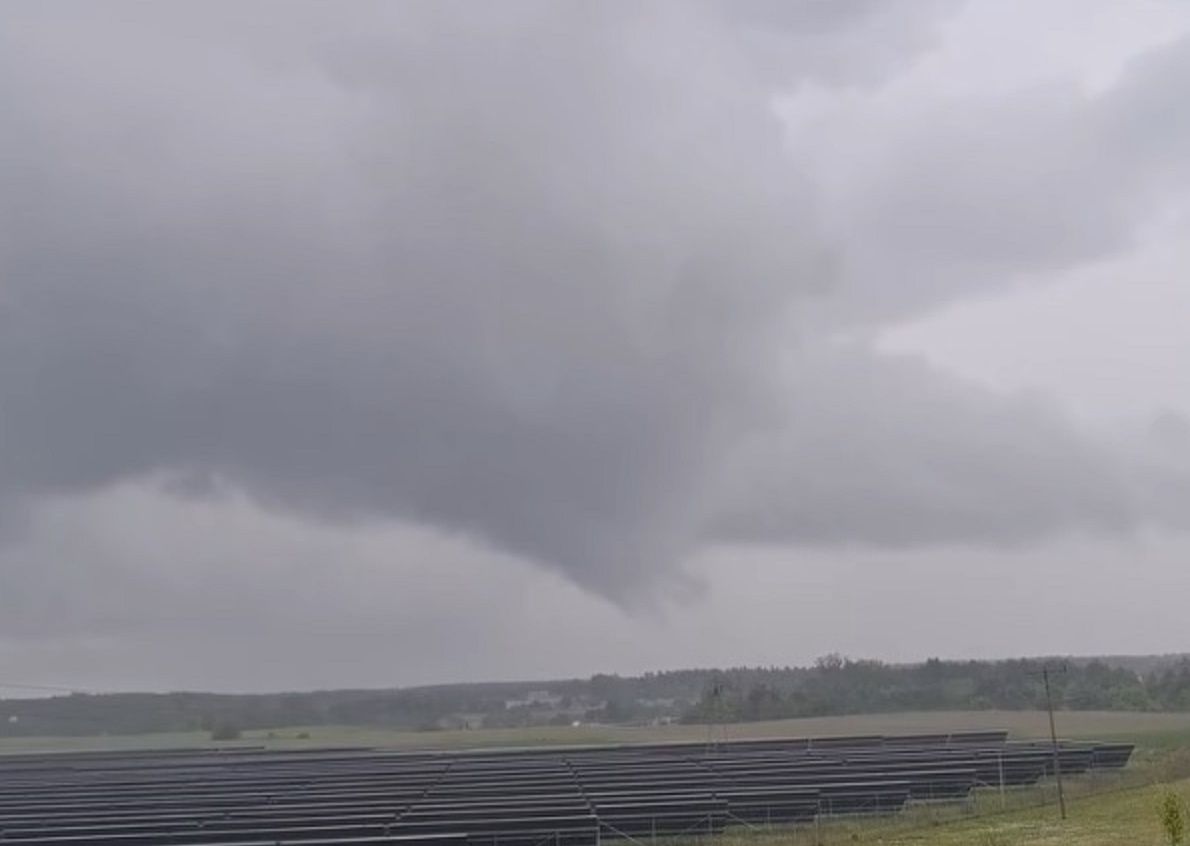 Trąba powietrzna przeszła przez Wielkopolskę? Jest nagranie