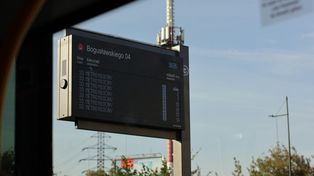 Warszawa: Mieszkańcy czekają od lat. Ważne przystanki nadal bez nowoczesnych tablic