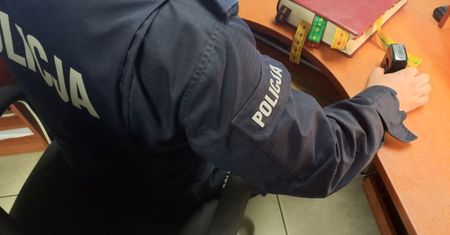 Ukradł księgę z parafii i chciał ją sprzedać przed kościołem