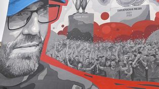 Częstochowa: Uszkodzony mural Marka Papszuna. Kibice Rakowa zareagowali na słowa trenera, który chce iść do Legii Warszawa